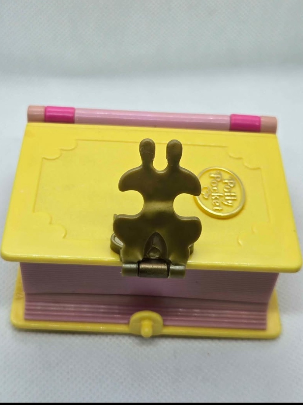 VTG 1995 Polly Pocket Princess Palace Enchanted Storybook Set with 2 Figurines - Picture 4 of 10